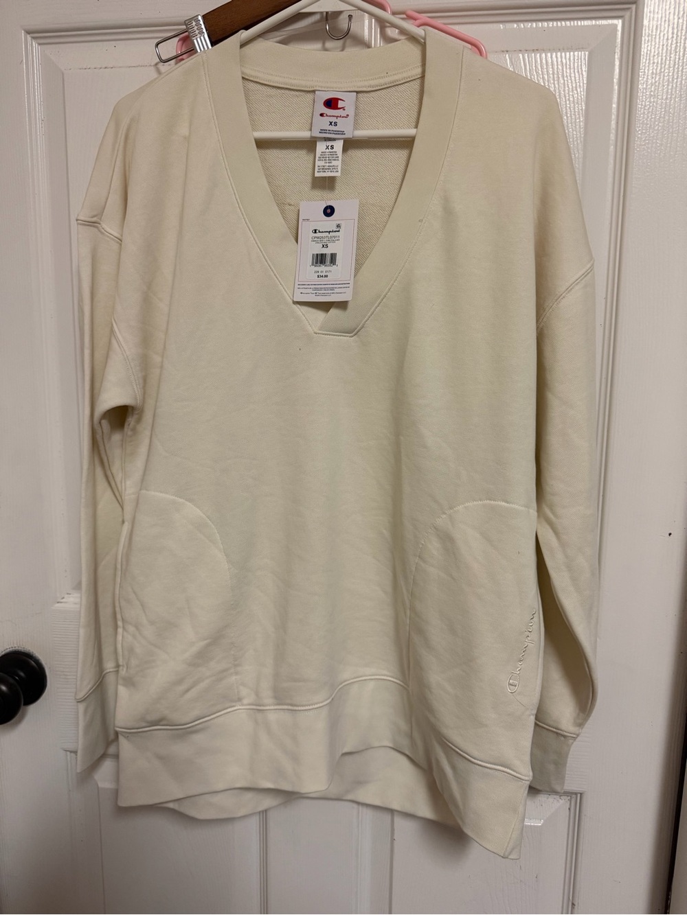 Champion Women's Cream V-Neck Pullover Sweatshirt
